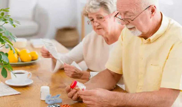 👴 ദിവസേനയുള്ള വ്യായാമം വാർദ്ധക്യത്തിലെ രോഗങ്ങളെ തടയുന്നു!