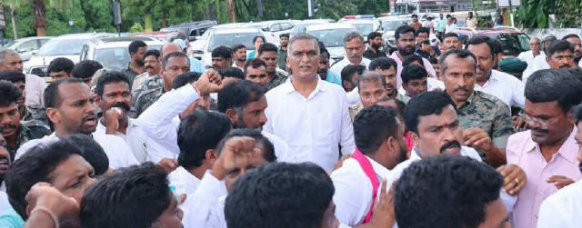 ஹன்மகொண்டாவில் பிஆர்எஸ் தர்ணா