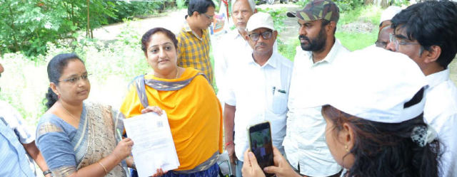 வாக்காளர் அறிவிப்புகளை விசாரிப்பதற்காக சிறப்பு மையங்கள் அமைத்தல்