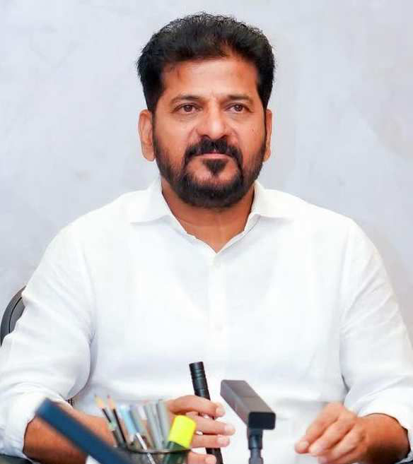 CM RevanthReddy's special focus on Sircilla.. huge public meeting with one lakh people tomorrow
