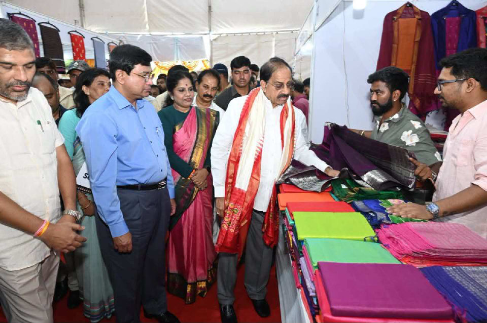 ಕೈಮಗ್ಗ ಕಲ್ಯಾಣ ಸರ್ಕಾರದ ಉದ್ದೇಶವಾಗಿದೆ